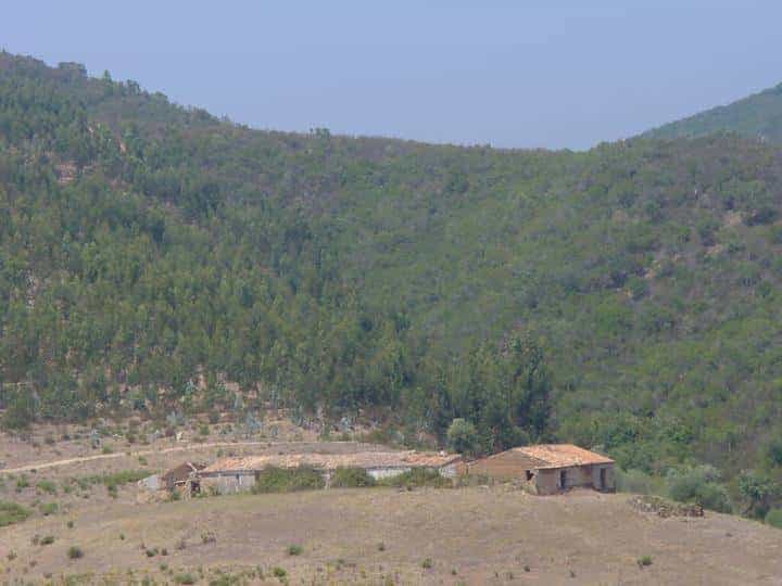 Tour in die Berge Richtung Monchique - Verlassener Hof